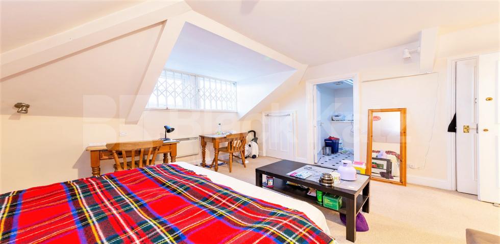 			Studio Apartment, 1 bath, 1 reception Apartment			 Trebovir Road, EARLS COURT